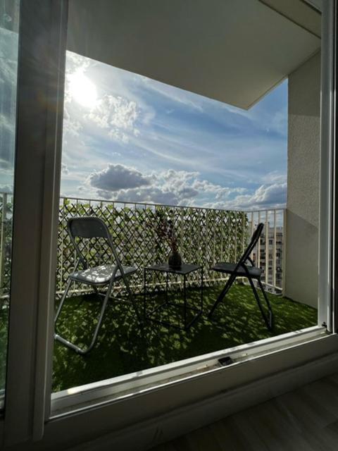 Evasion Familiale & Appartement Convivial Et Chaleureux Epinay-sur-Seine Exterior photo